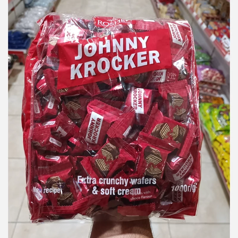 ویفر جانی کراکر روشن  Roshen Johnny Krocker  در دو طعم شکلاتی و شیری بسته 1 کیلویی
