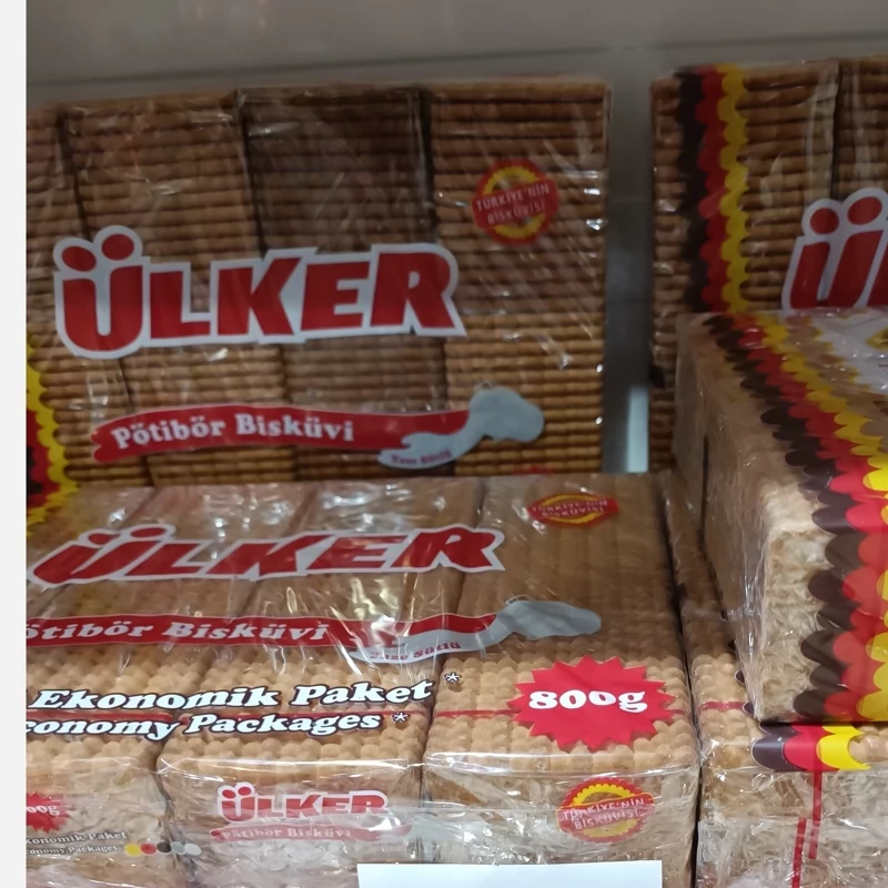 بیسکوییت پتی بور اولکر با کرم کاکائو Petit Beurre Biscuits With Cocoa بسته 4عددی وزن 800 گرم
