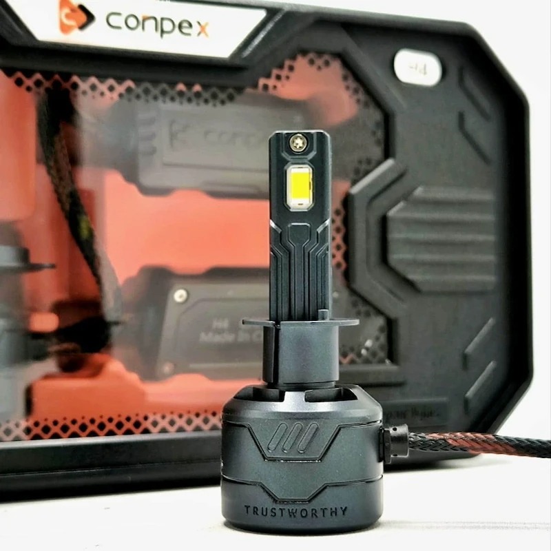 هدلایت CONPEX X8 پایه H4 شدت نور 15000 لومن و توان مجموع 150 وات با یکسال گارانتی