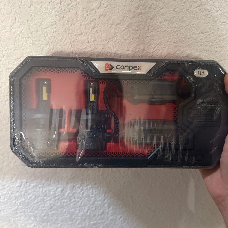 هدلایت CONPEX X8 پایه H4 شدت نور 15000 لومن و توان مجموع 150 وات با یکسال گارانتی