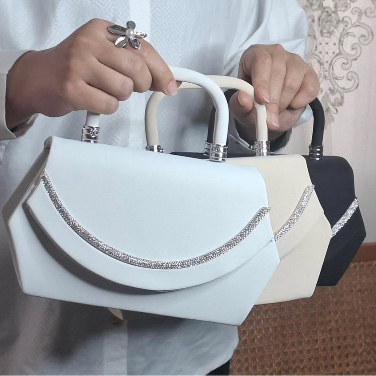 کیف دستی رنگ شیری