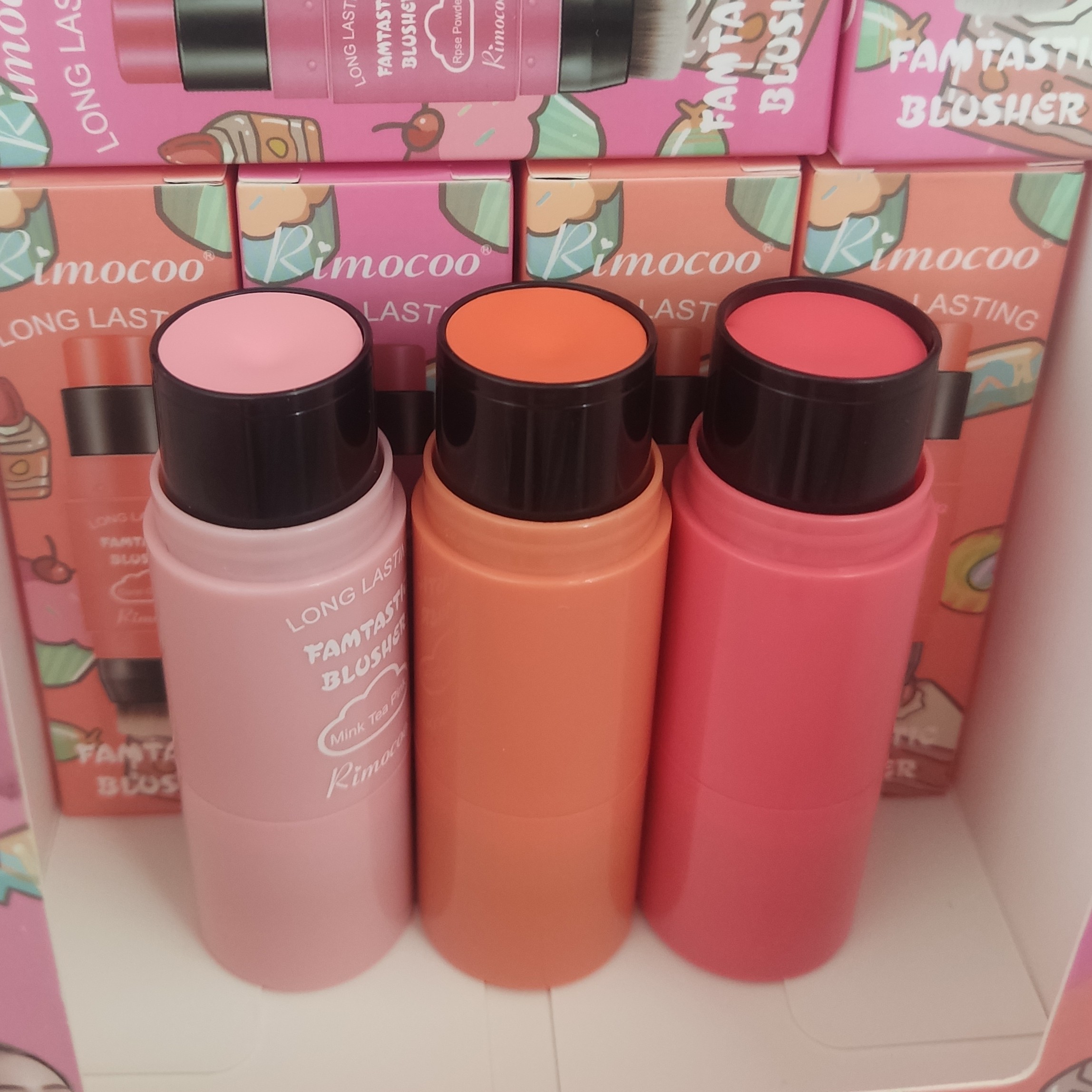 رژگونه براش دار استیکی ریموکو FAMTASTIC BLUSHER